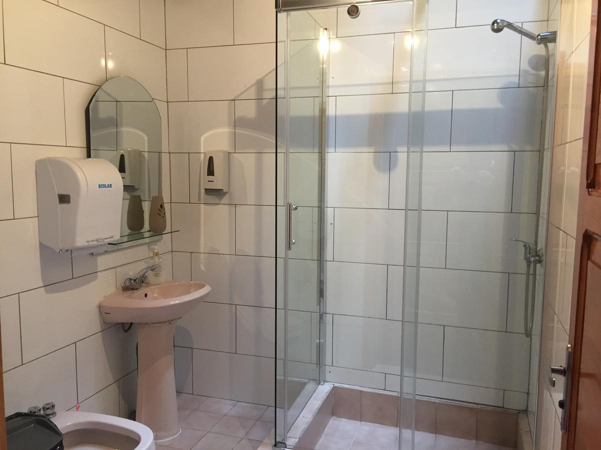 Hostal Balmaceda Пунта-Аренас Экстерьер фото